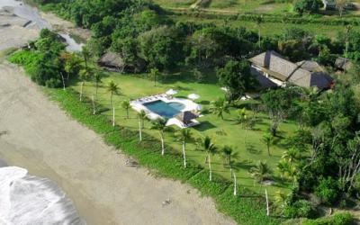 Atas Ombak Villa